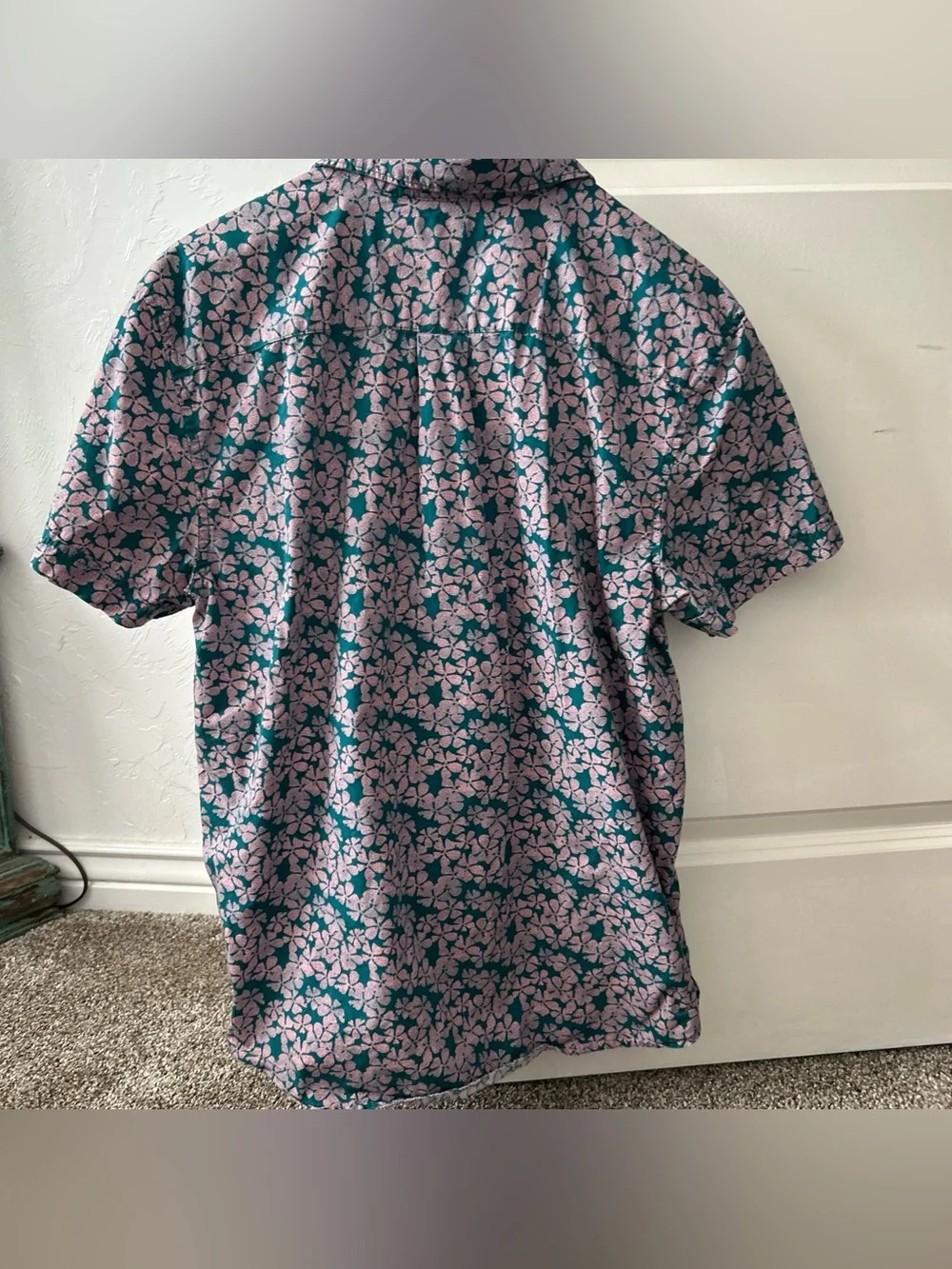 Arizona Jean Company Teal Short-Sleeve Button-Up Shirt with Pink Floral Print